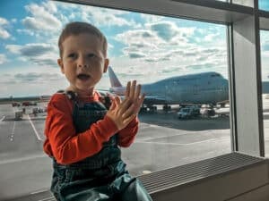 Viajar com Crianças e Bebês: Regras e Direitos no Transporte Aéreo